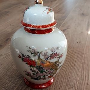 Satsuma vintage jar.